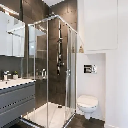 Vibrant 1-bedroom In Antwerp's Lively Zu Lägenhet Antwerpen